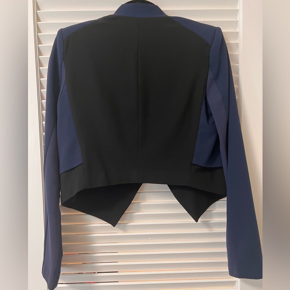 BCBGMAXAZARIA Linden Blazer - Picture 2 of 3